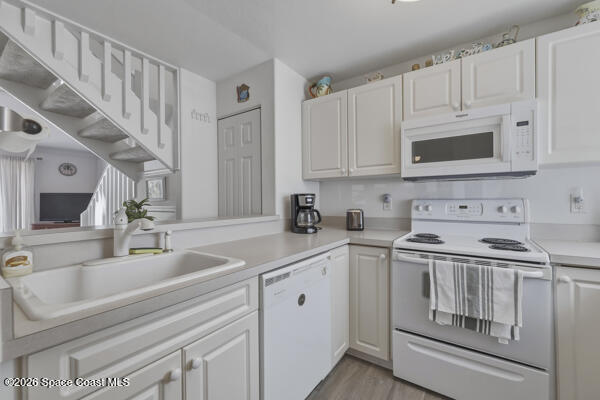 552 Seaport Boulevard T186