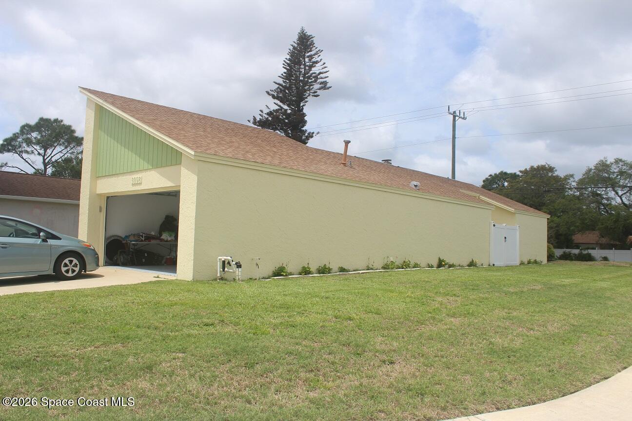 3098 Blackbird Court