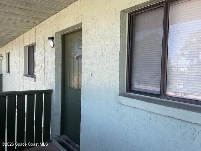 1552 University Lane 207