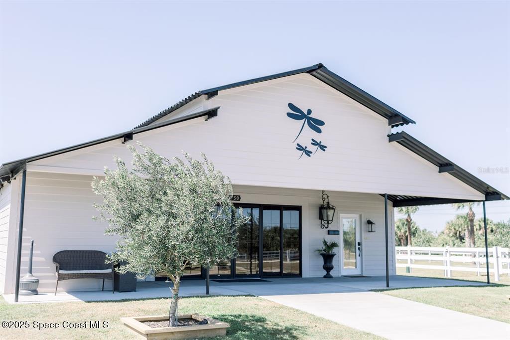 704 Osmosis Drive SW