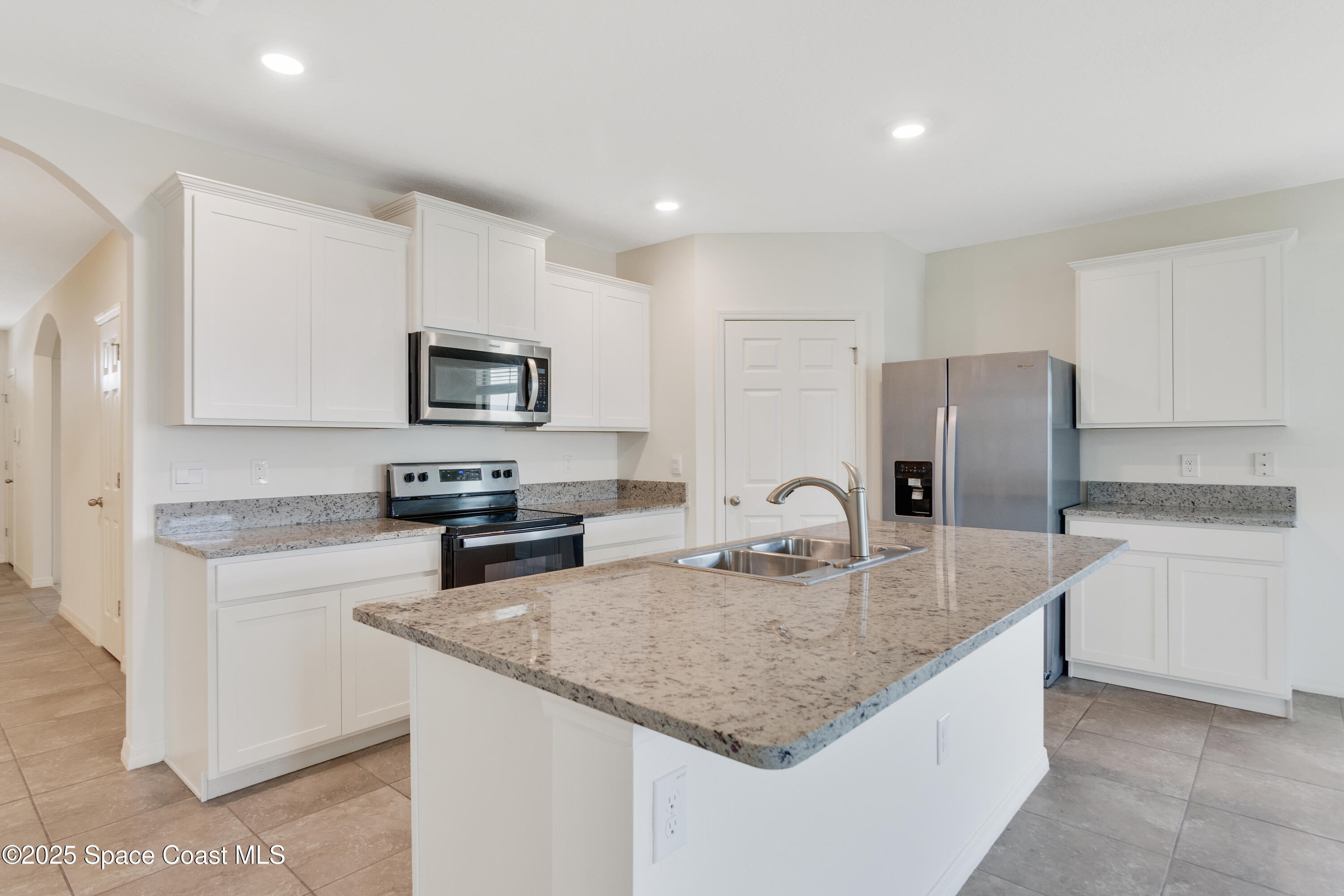 1923 Capital Drive SE