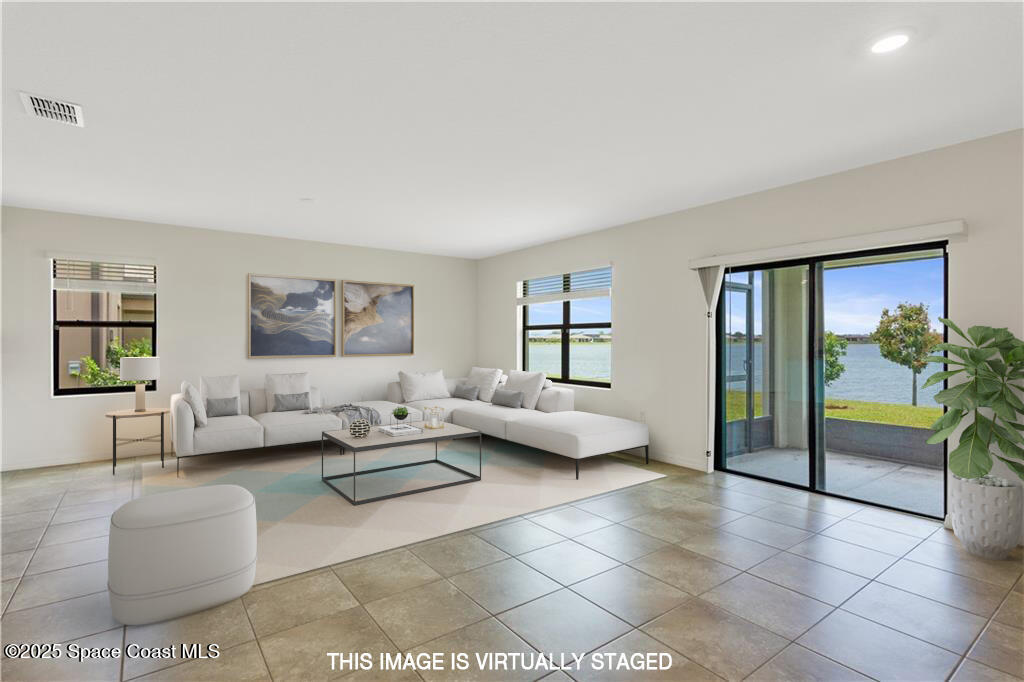 1923 Capital Drive SE