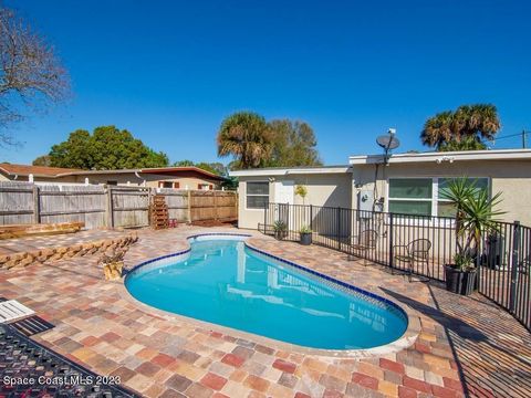 Property photo of 703 5th Place Sw, Vero Beach, FL 32962