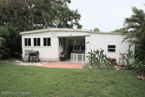1082 Parkway Lane Barefoot Bay FL 32976