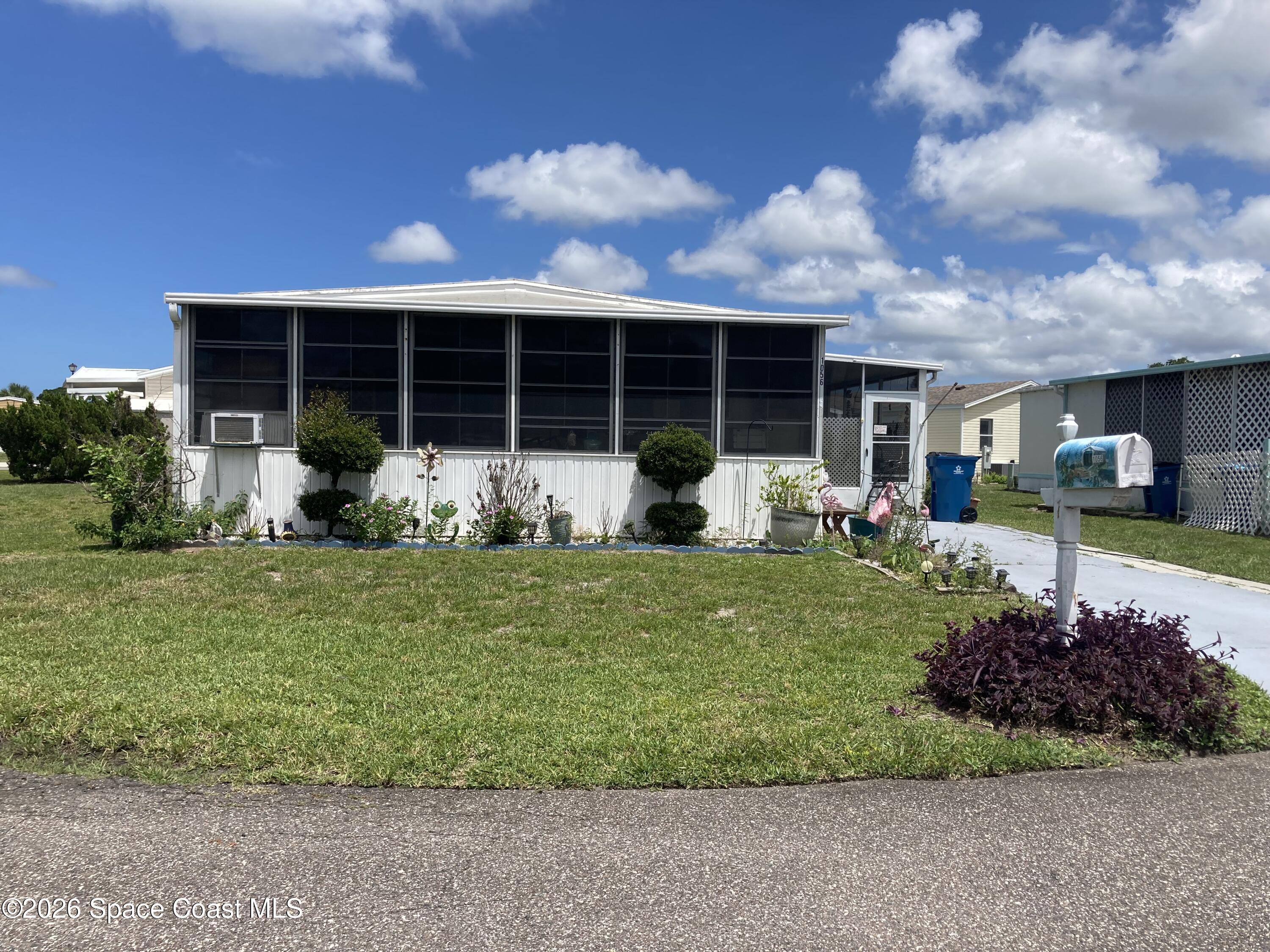 1056 WOOD COURT
