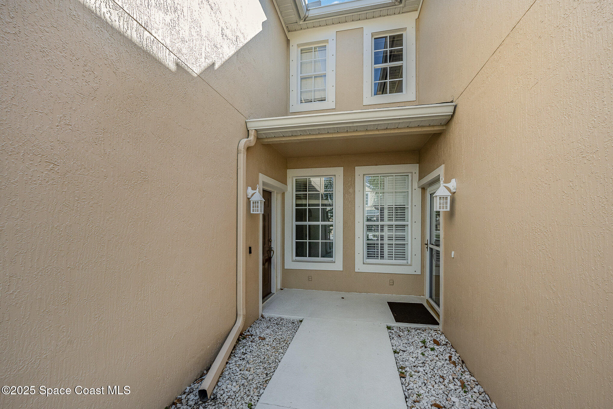 401 Trotter Lane 103