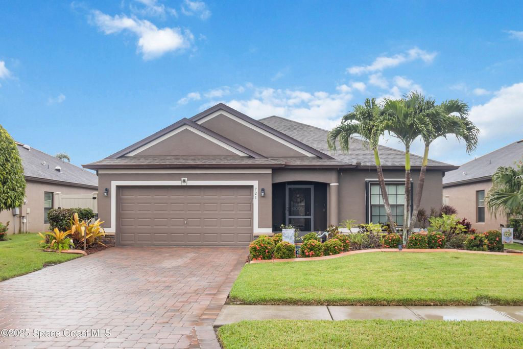 Photo of 721 Dillard Drive SE, Palm Bay, FL 32909 (MLS # 1056749)
