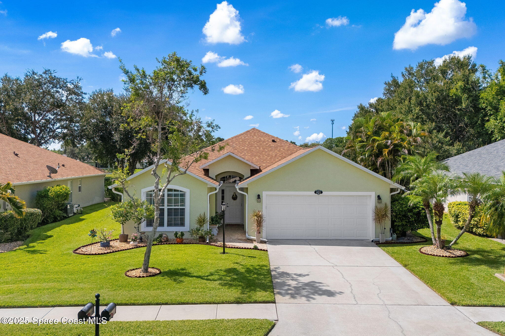 833 Tavernier Circle NE
