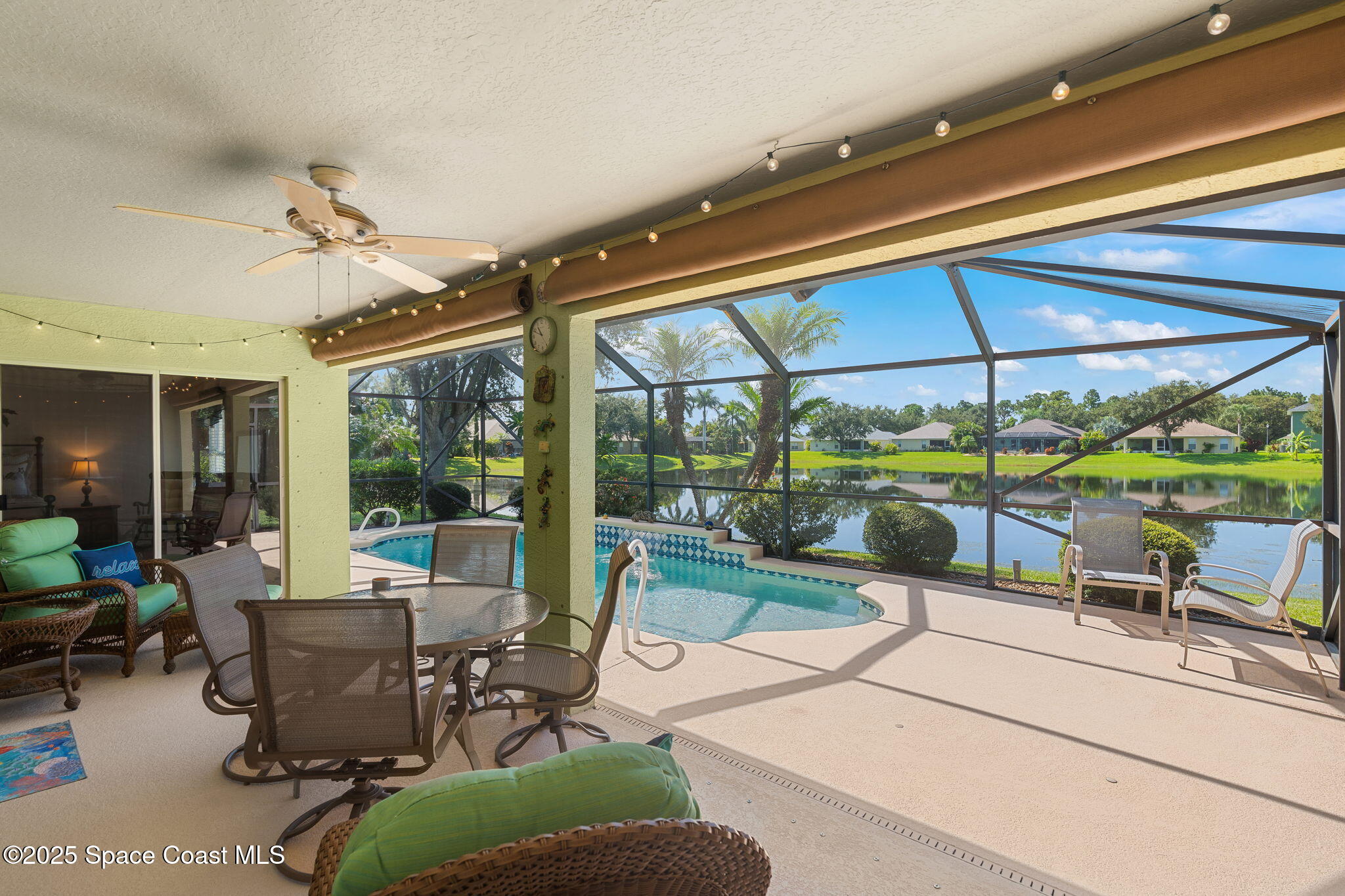 833 Tavernier Circle NE