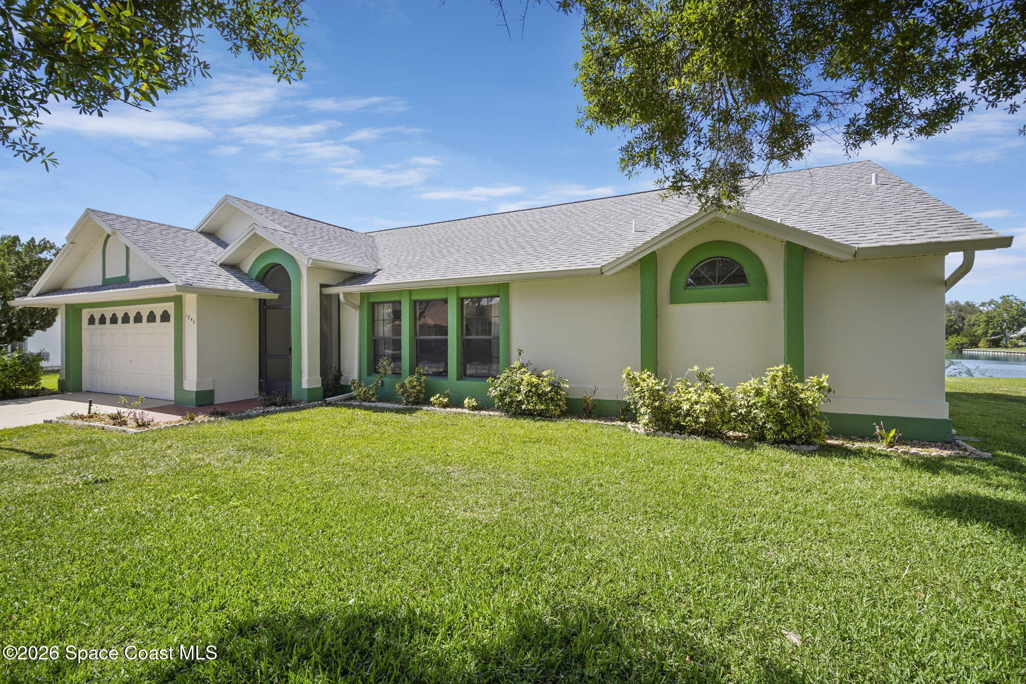 1246 Lakeview Drive