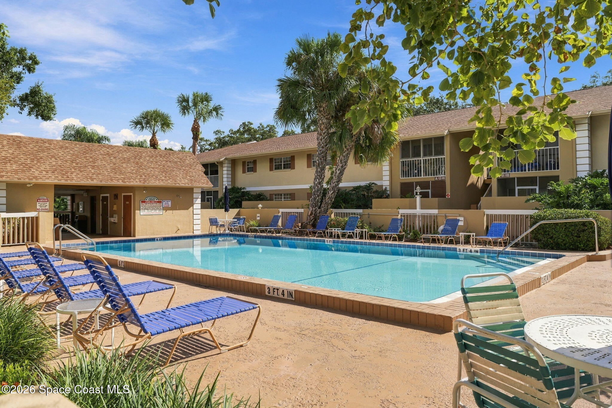 1633 Sunny Brook Lane NE H201