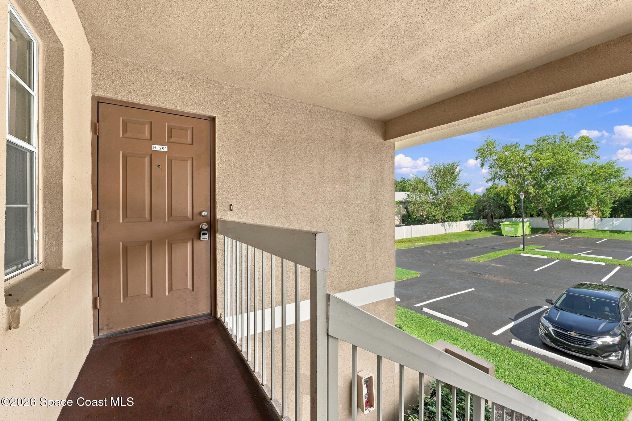 1633 Sunny Brook Lane NE H201