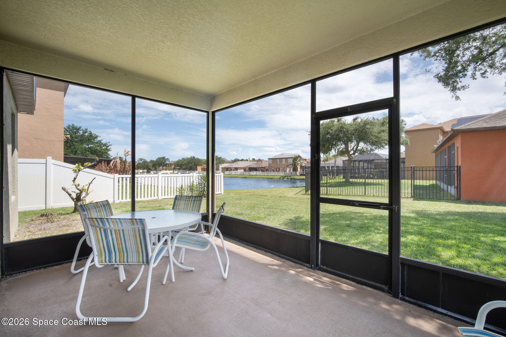 2733 Glenridge Circle