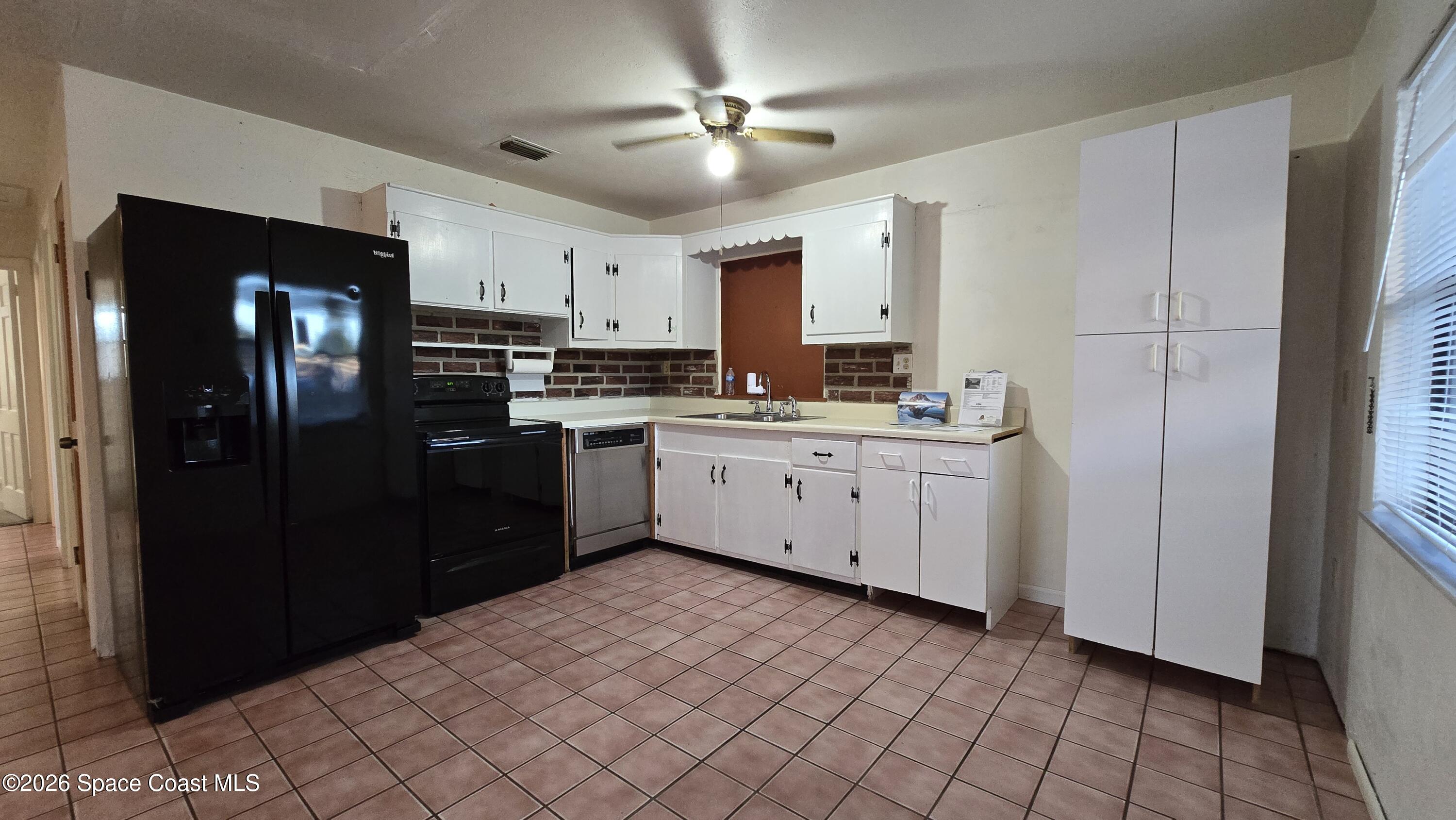 1505 Cunningham Avenue