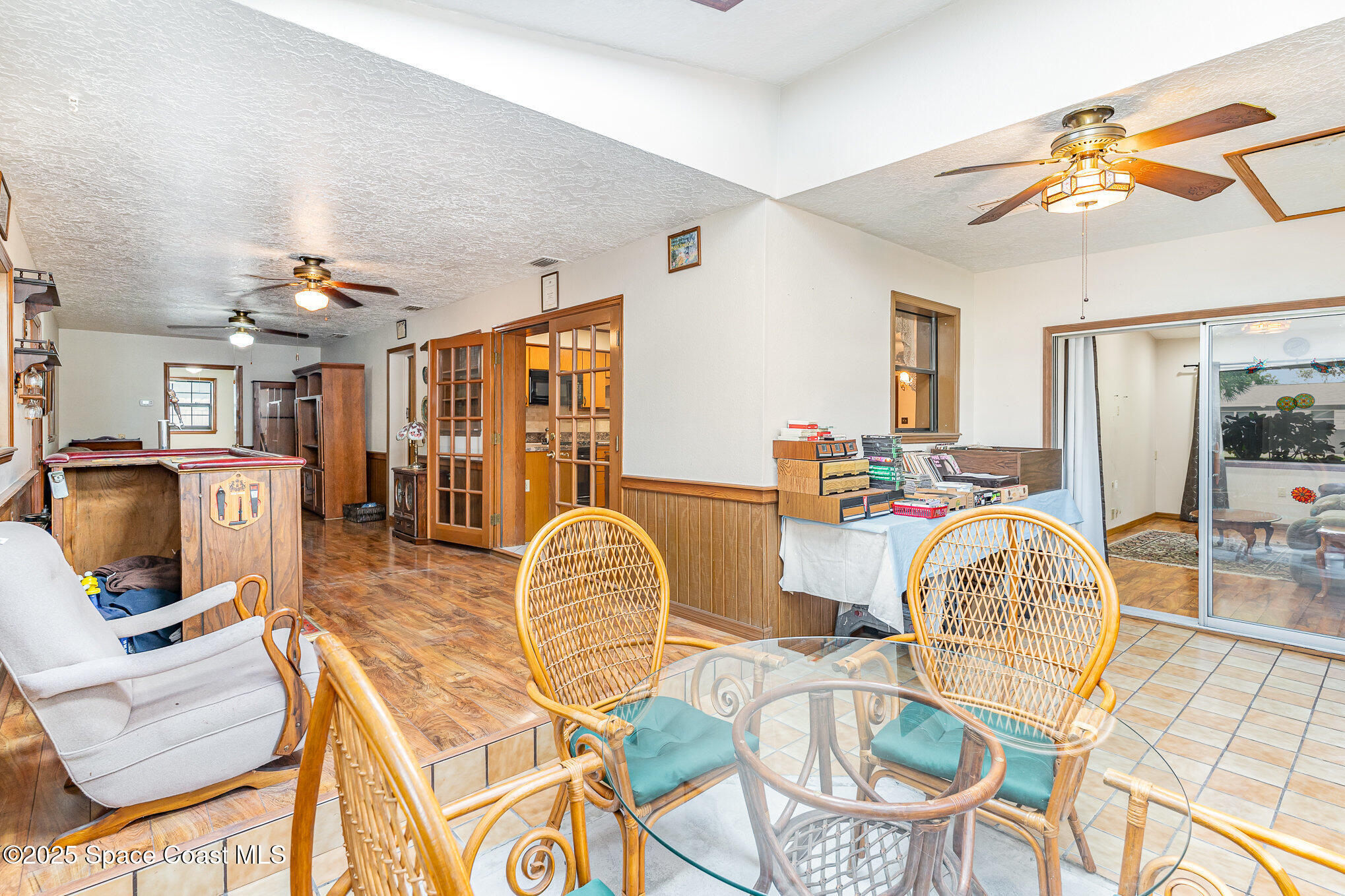 2370 Canterbury Lane