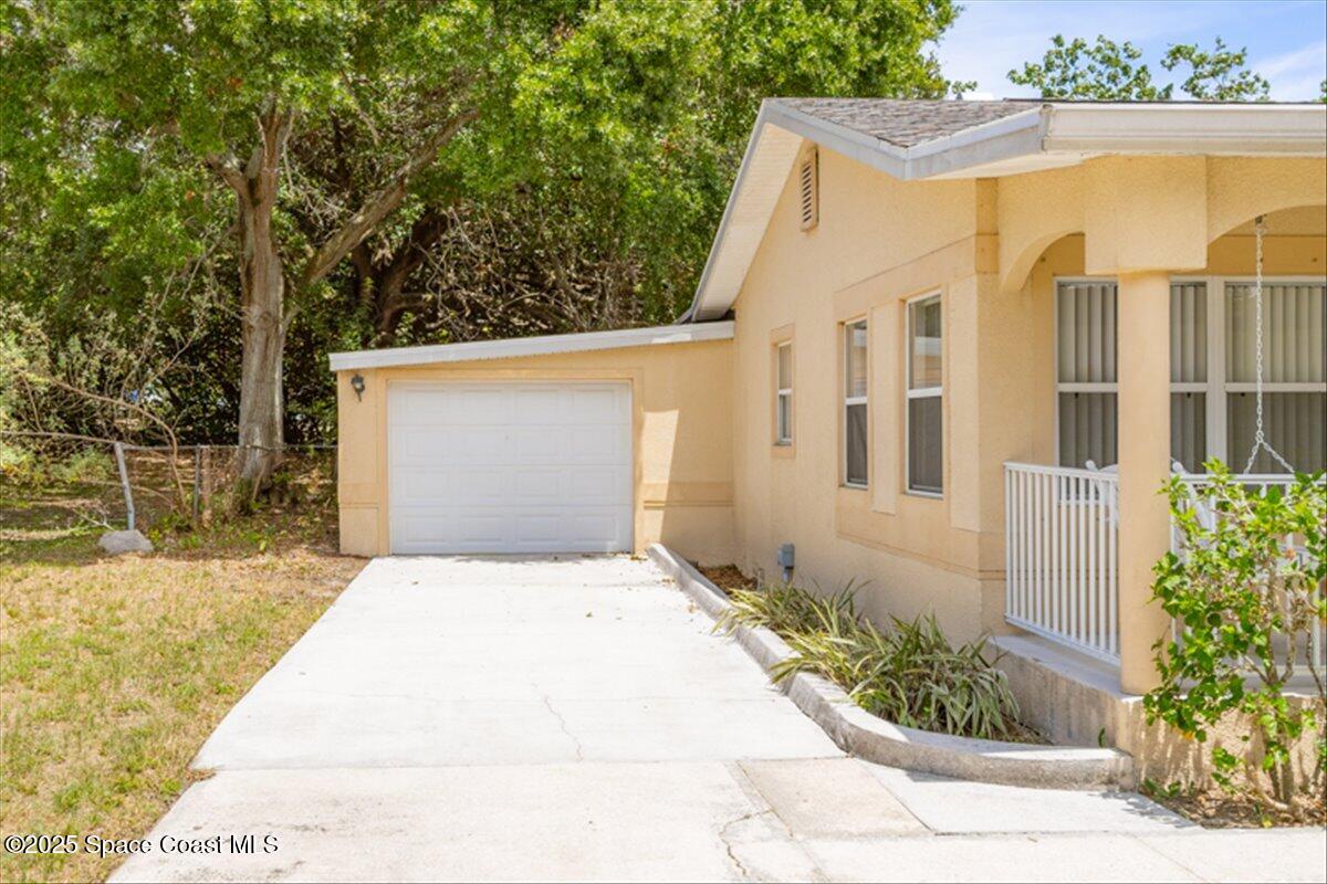 1020 Seminole Drive