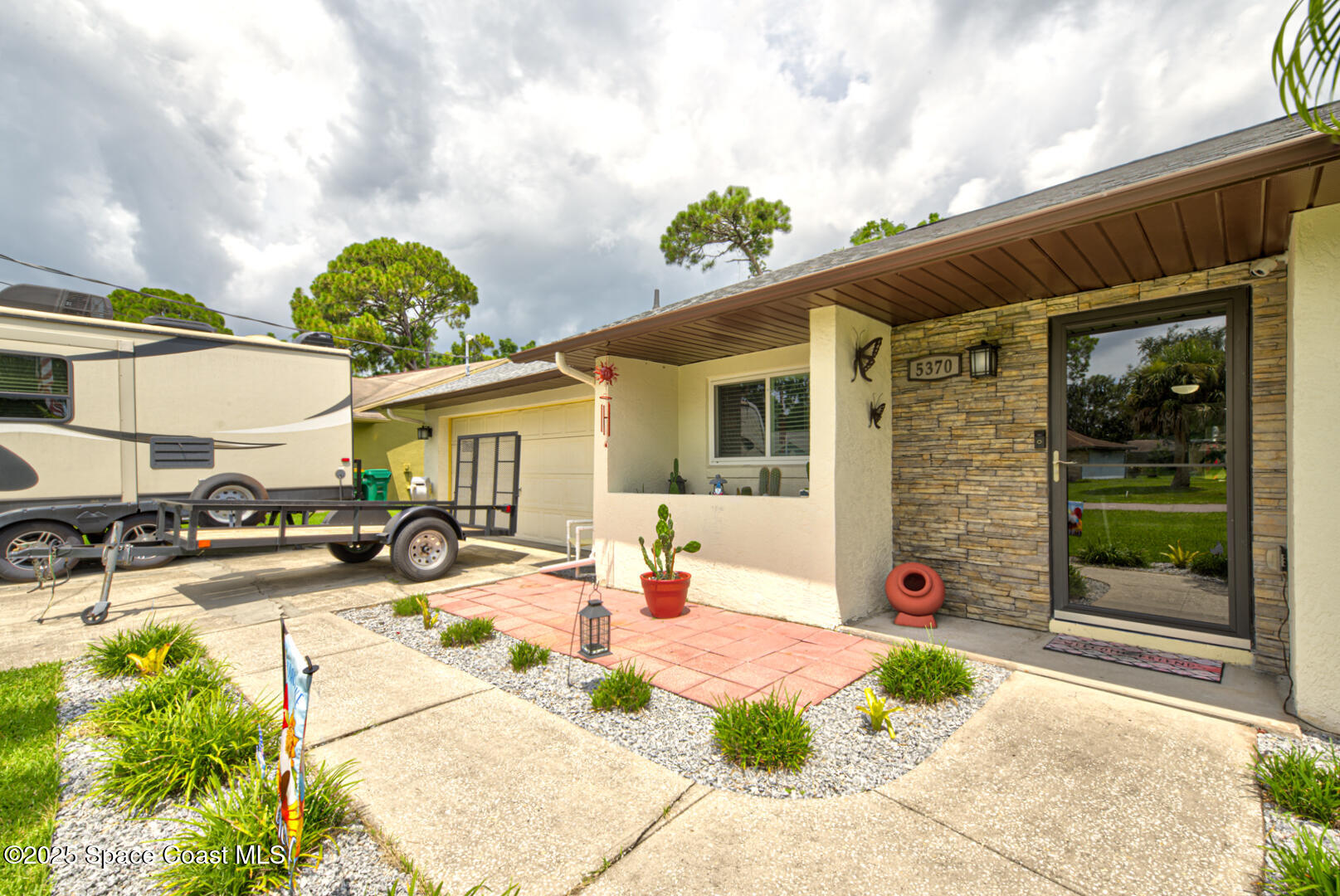 5370 Holden Road