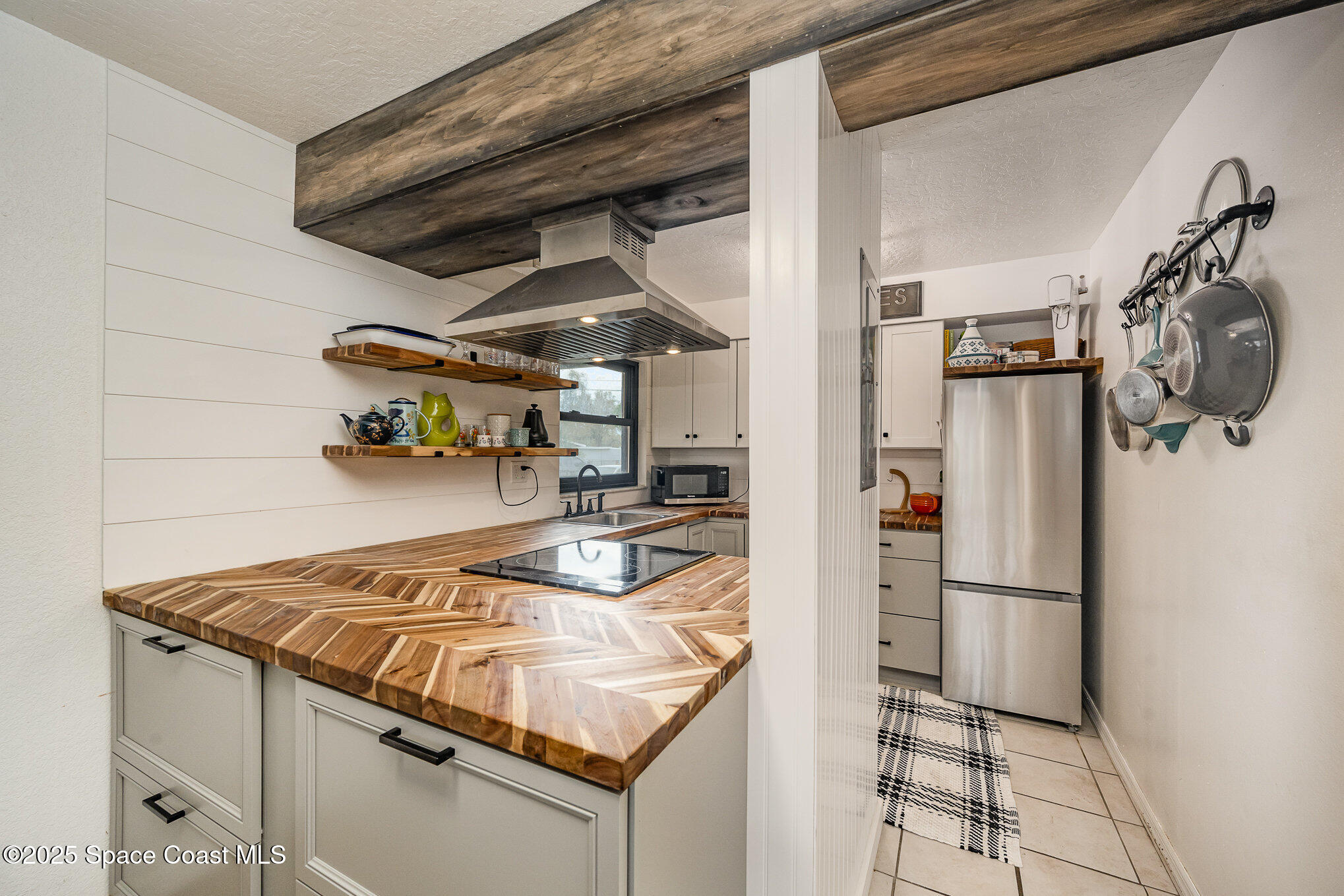 1225 N Wickham Road 311