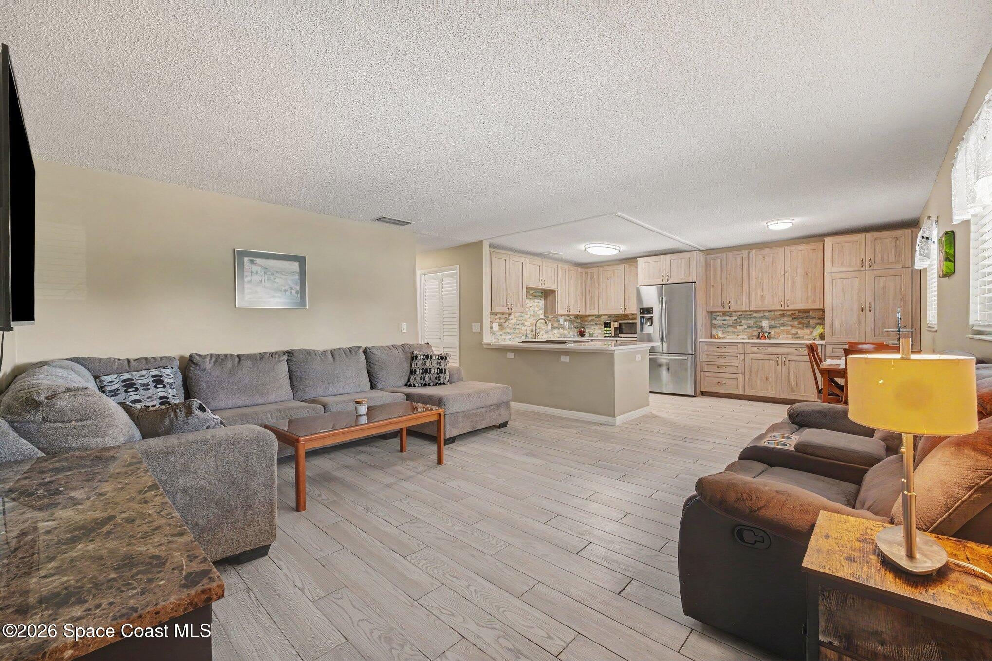 201 Saint Lucie Lane 907