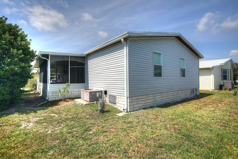 A home in Barefoot Bay