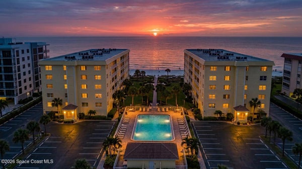 1050 N ATLANTIC AVE APT 402, COCOA BEACH, FL 32931 - Image ff94ee2aff210fcebdda1e17351f6379/490333764