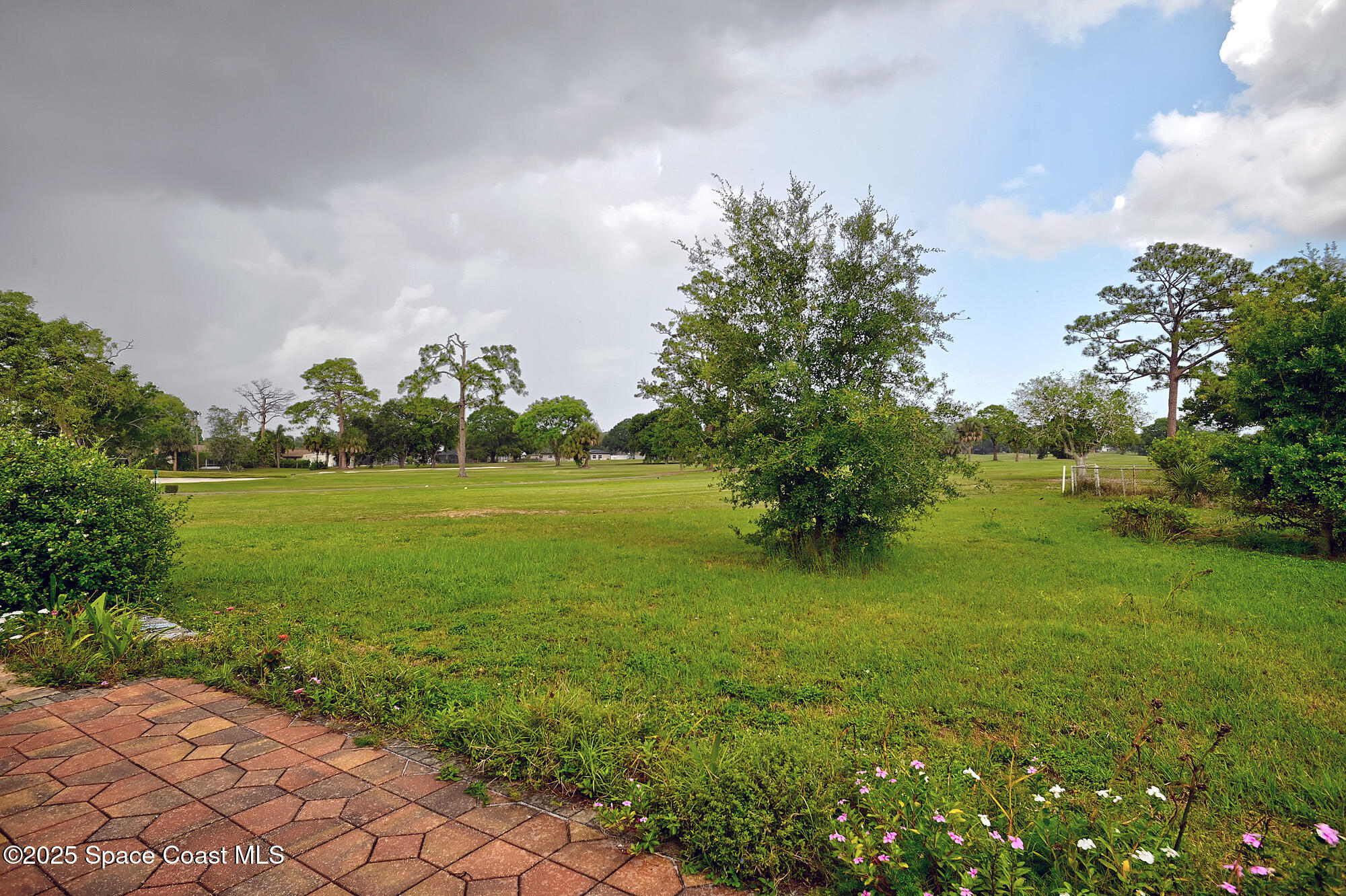 1387 Gleneagles Court