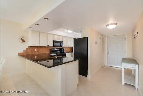 7520 Ridgewood Avenue 104 404
