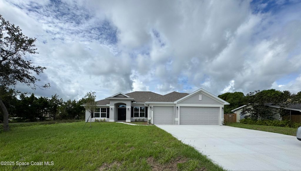 Photo of 498 Easy Street, Sebastian, FL 32958 (MLS # 1057146)