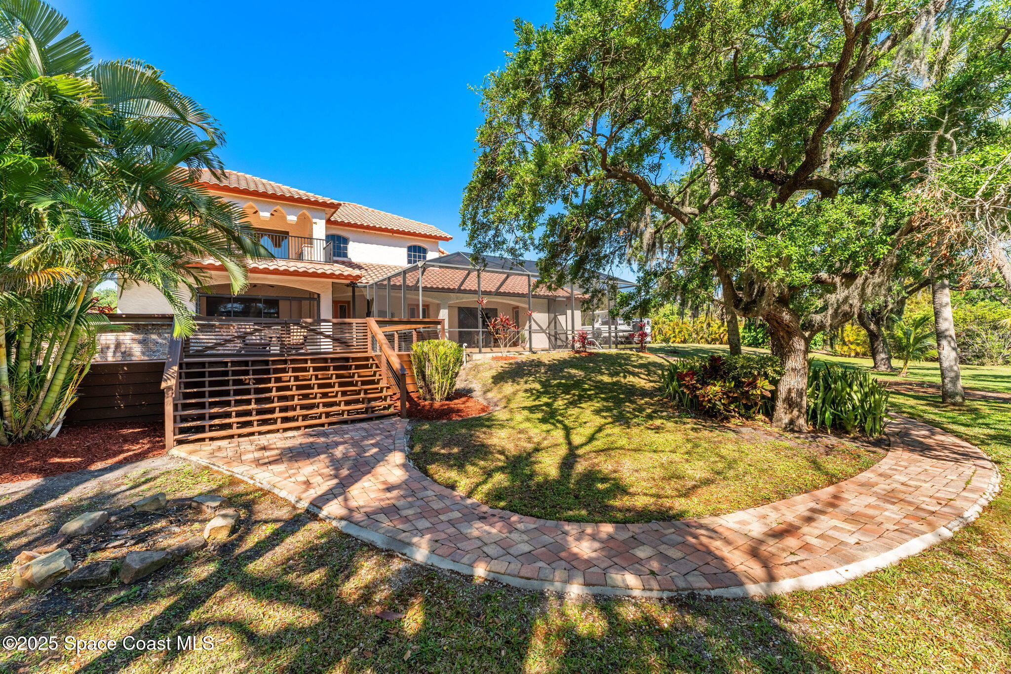 6555 N Highway 1