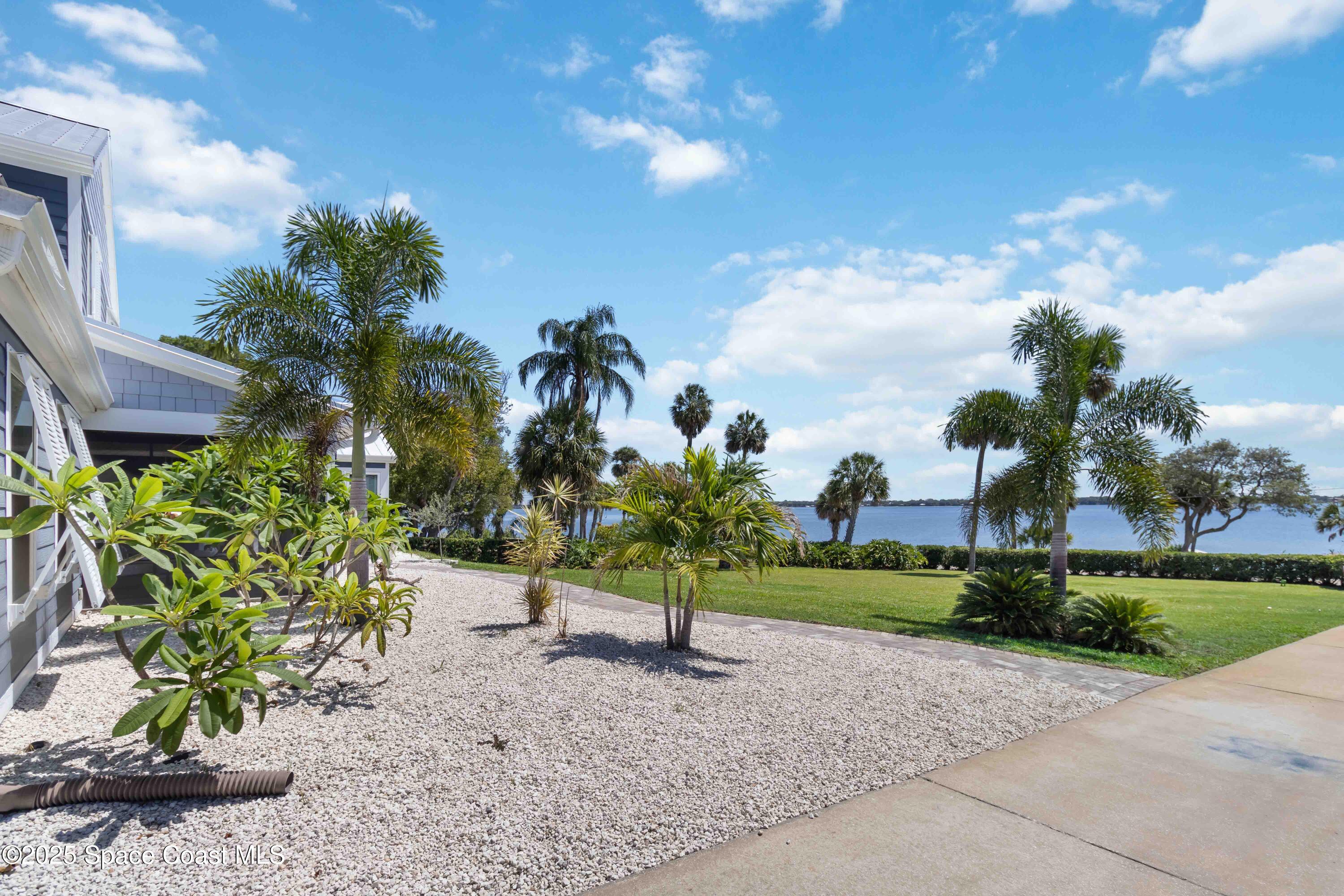 711 Indian River Drive