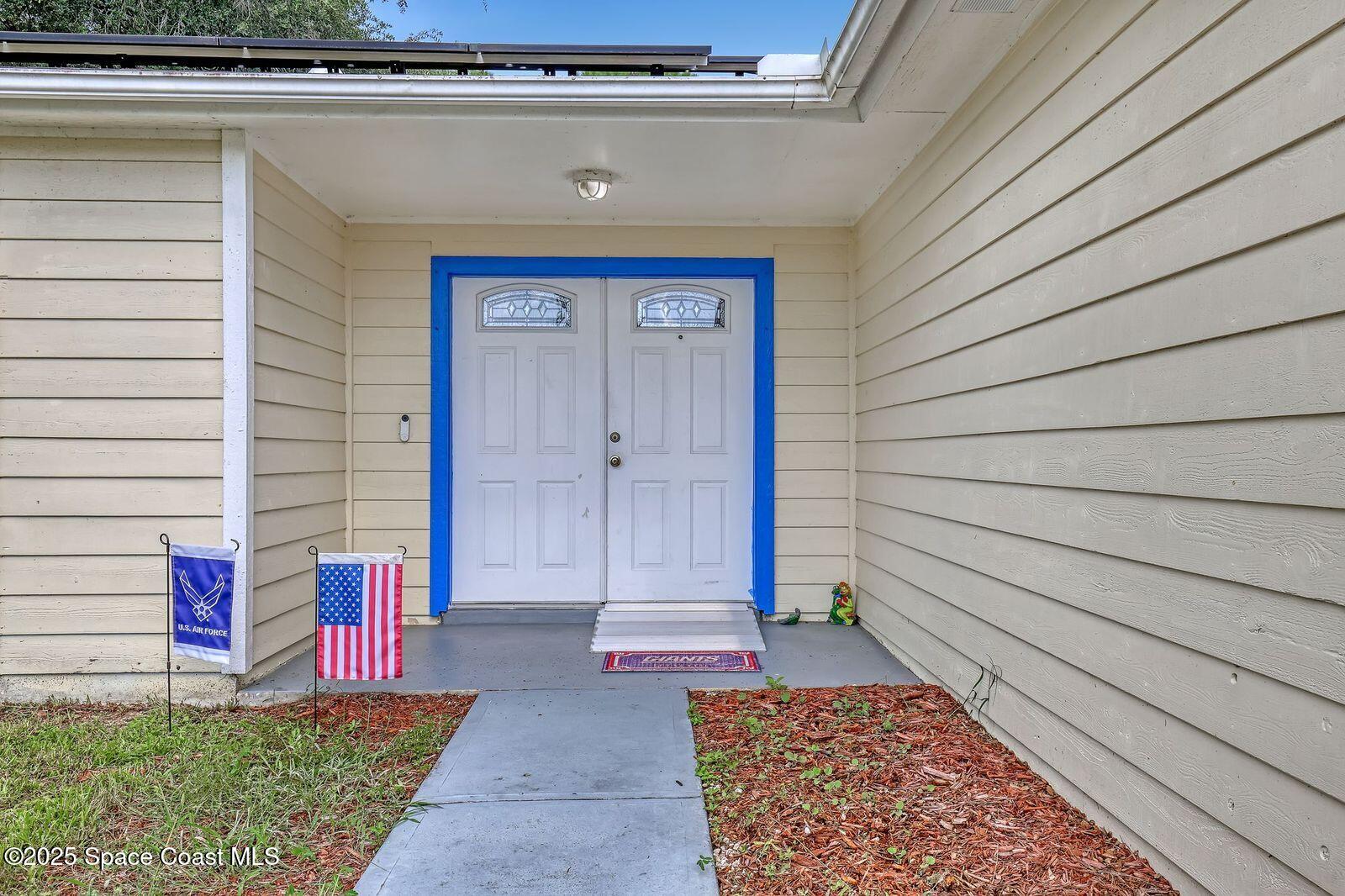 871 Dunkirk Avenue NW