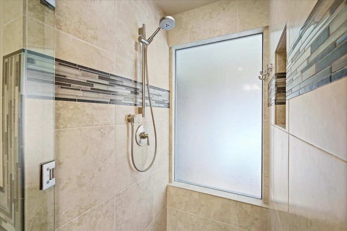 Lahaina, Hawaii 96761, United States, 2 Bedrooms Bedrooms, ,2 BathroomsBathrooms,Residential,Active,256356