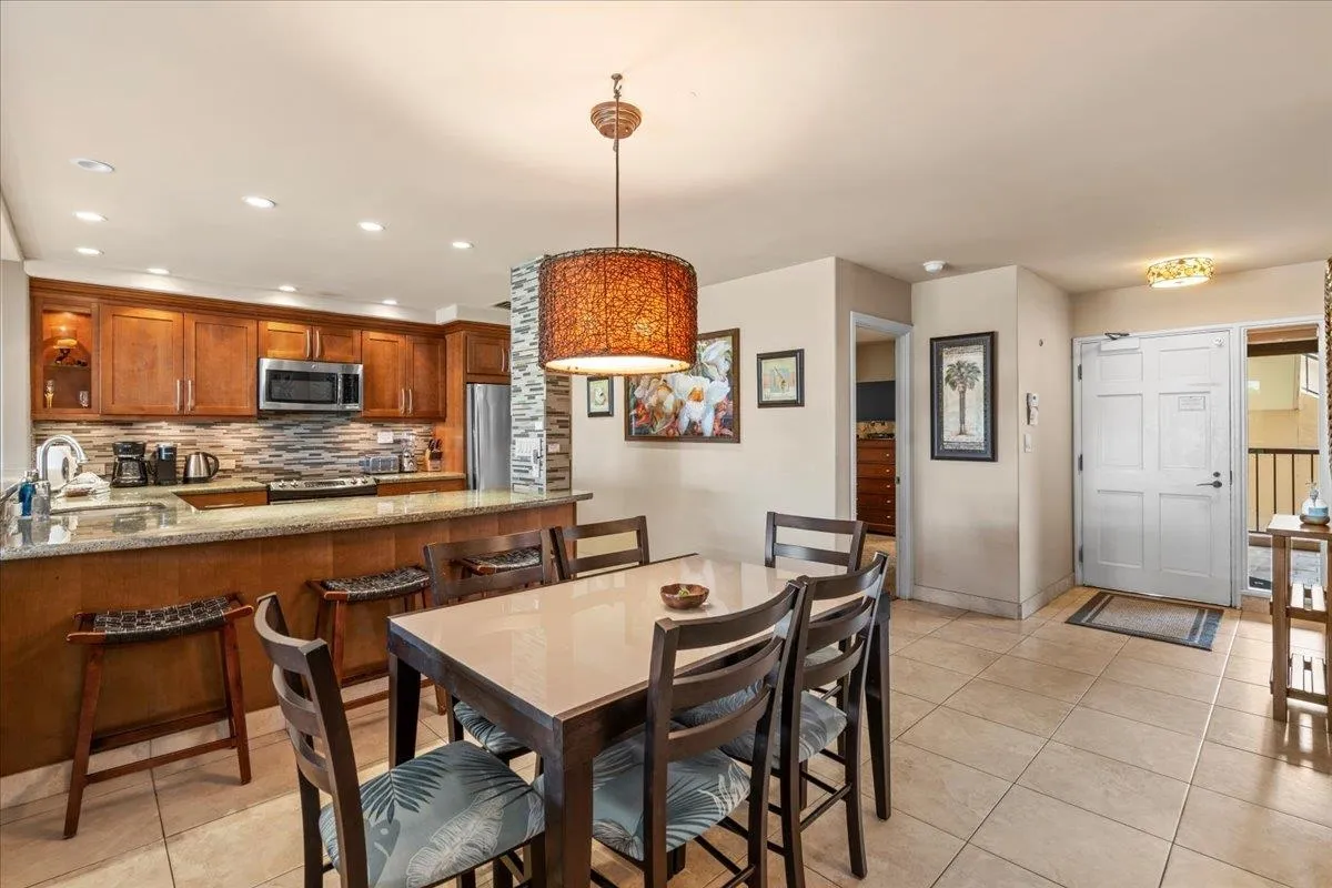 Lahaina, Hawaii 96761, United States, 2 Bedrooms Bedrooms, ,2 BathroomsBathrooms,Residential,Active,256356