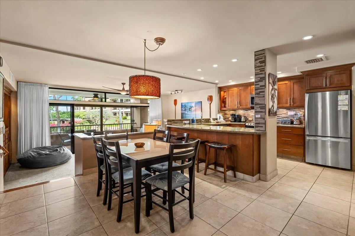 Lahaina, Hawaii 96761, United States, 2 Bedrooms Bedrooms, ,2 BathroomsBathrooms,Residential,Active,256356