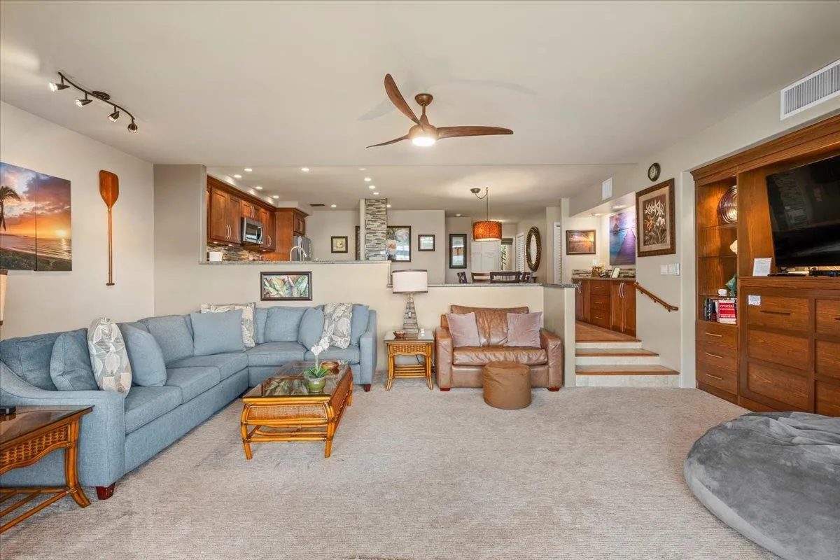 Lahaina, Hawaii 96761, United States, 2 Bedrooms Bedrooms, ,2 BathroomsBathrooms,Residential,Active,256356