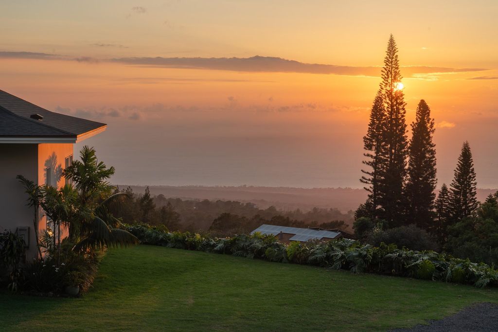 Photo of 7850 Kula Hwy, Kula, HI 96790 (MLS # 407426)