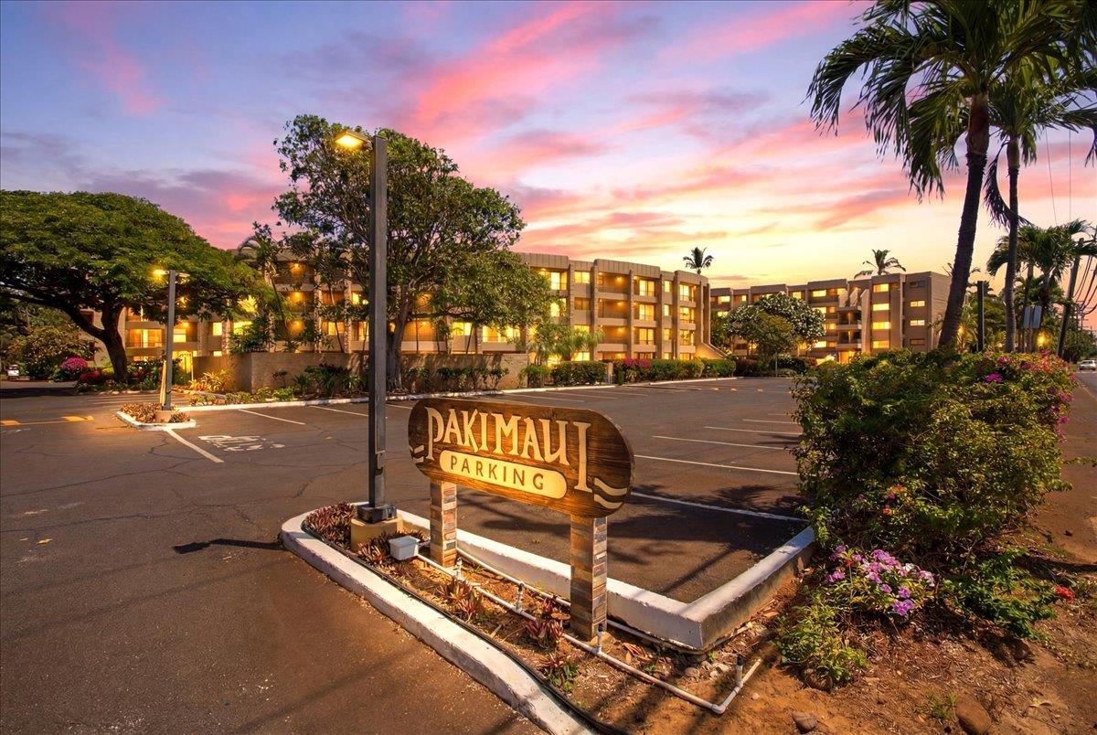 3615 Lower Honoapiilani Rd 120