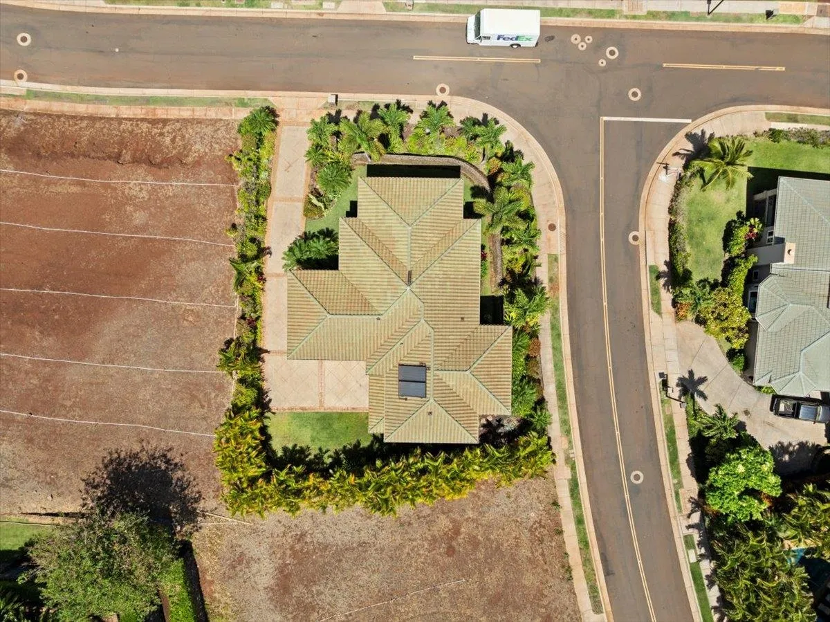 Lahaina, Hawaii 96761, United States, 3 Bedrooms Bedrooms, ,4 BathroomsBathrooms,Residential,Active,159102