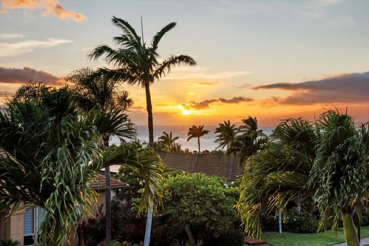 Lahaina, Hawaii 96761, United States, 3 Bedrooms Bedrooms, ,4 BathroomsBathrooms,Residential,Active,159102