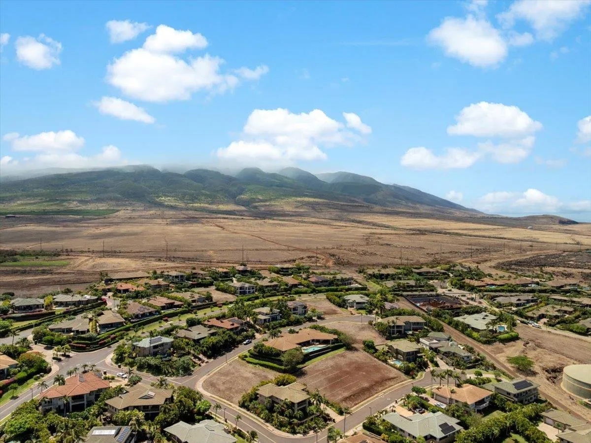 Lahaina, Hawaii 96761, United States, 3 Bedrooms Bedrooms, ,4 BathroomsBathrooms,Residential,Active,159102