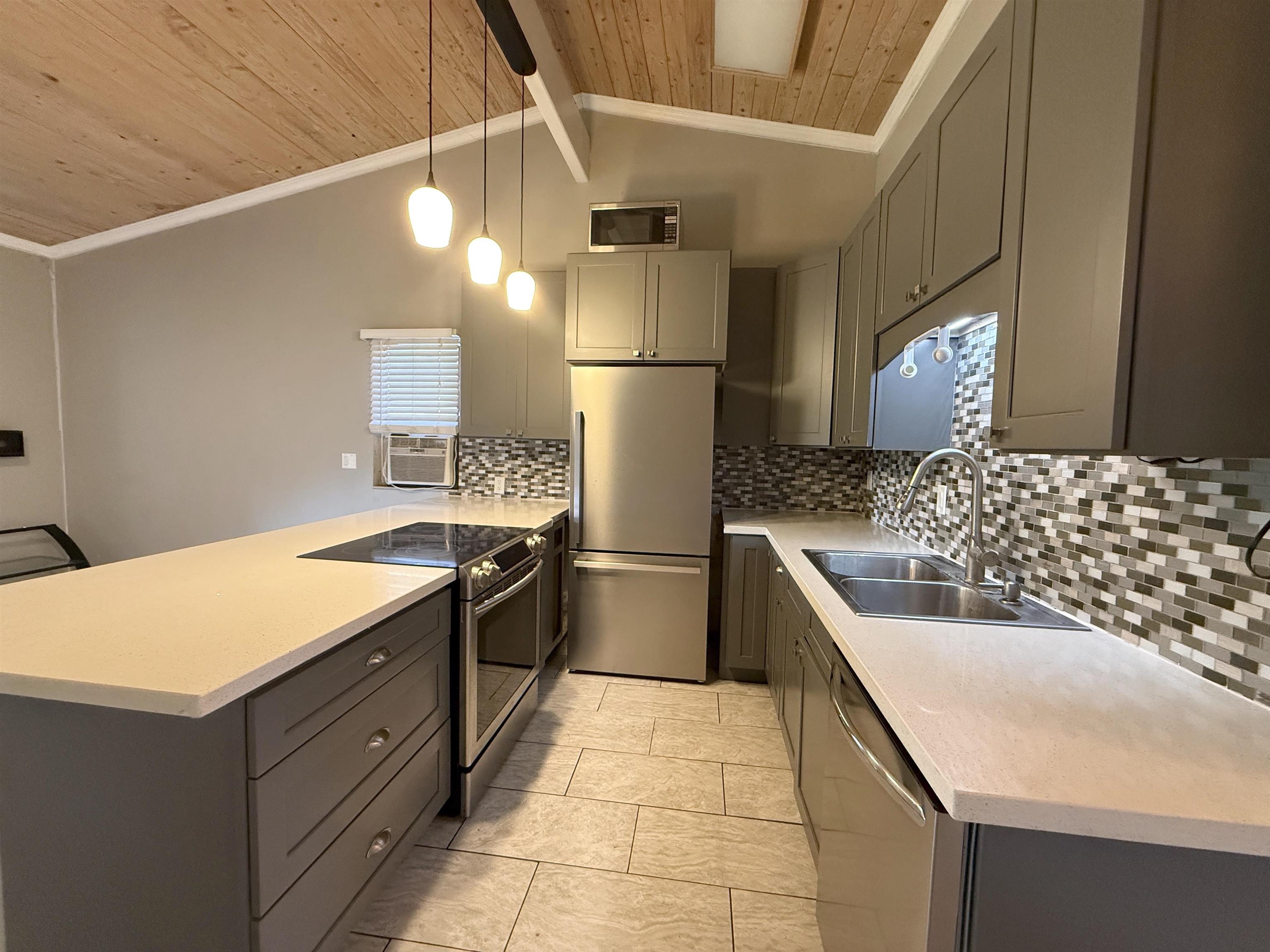 4435 Lower Honoapiilani Rd 235