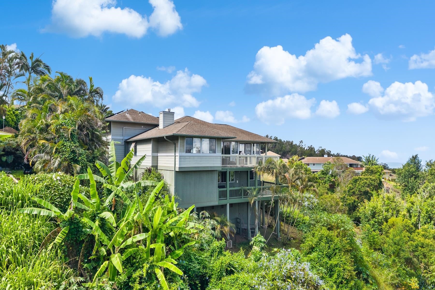 40 Kapalulu Pl