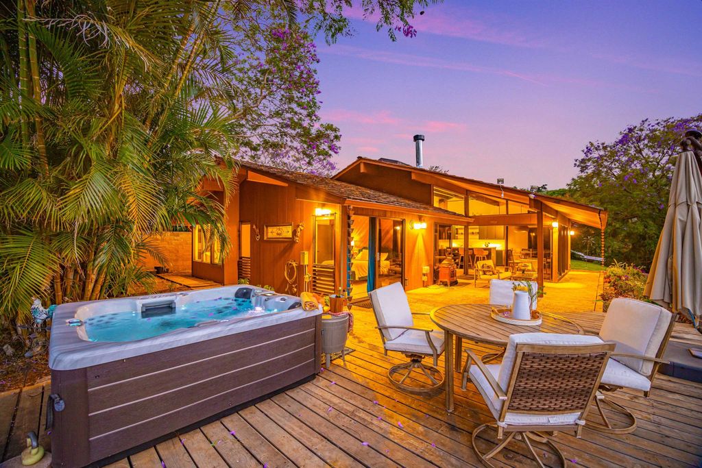 Photo of 200 Hoopalua Dr, Makawao, HI 96768 (MLS # 408070)