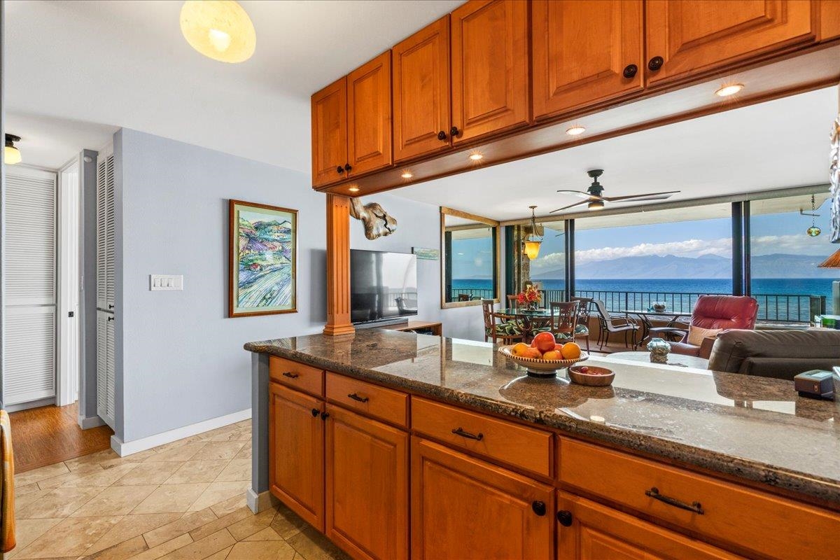 3601 Lower Honoapiilani Rd 201