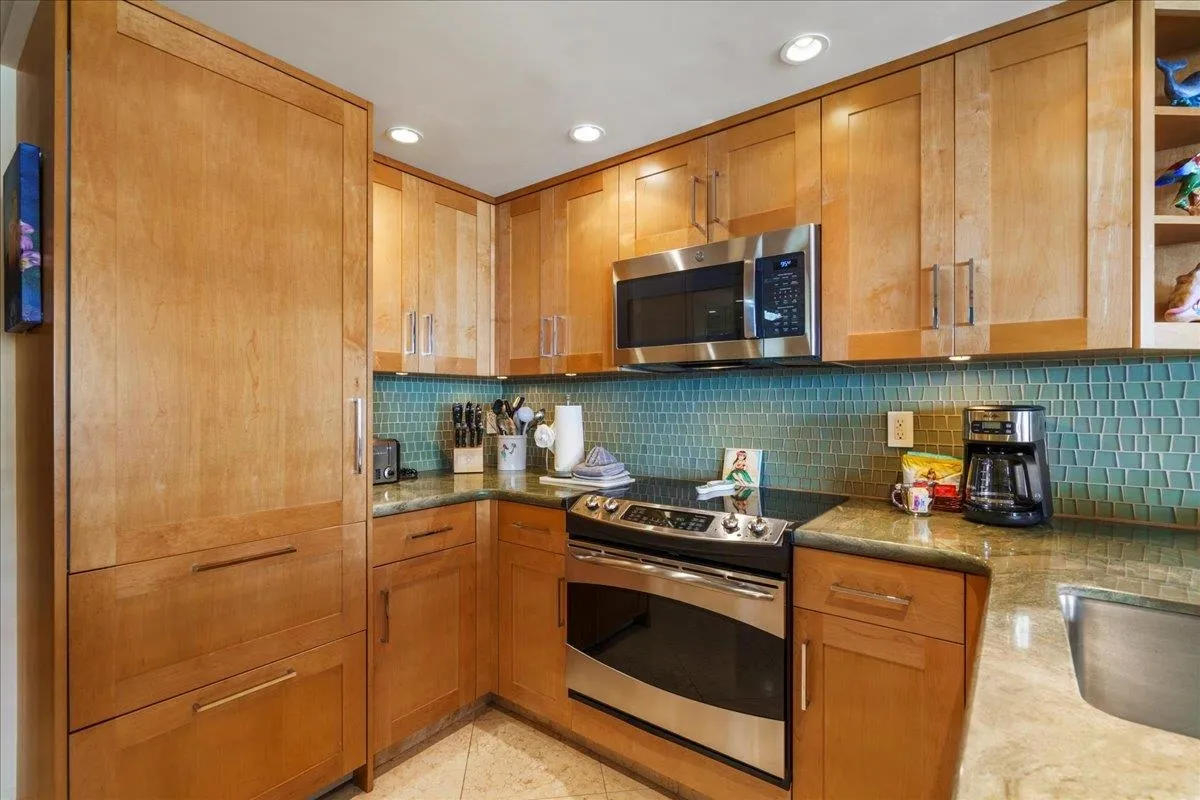 Lahaina, Hawaii 96761, United States, ,1 BathroomBathrooms,Residential,Pending,251004