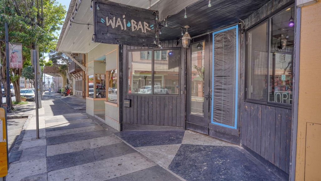 Photo of 45 N Market St #45 North Market St, Wailuku, HI 96793 (MLS # 408087)