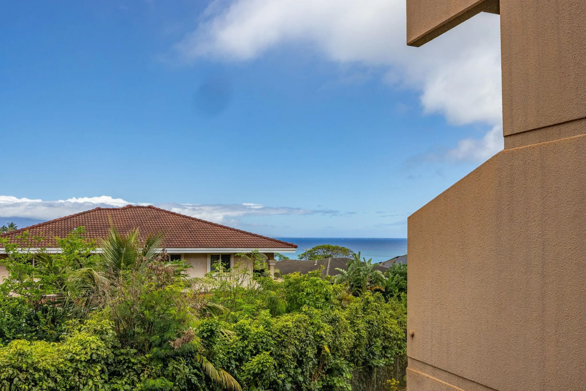 Lahaina, Hawaii 96761, United States, 2 Bedrooms Bedrooms, ,2 BathroomsBathrooms,Residential,Active,193631