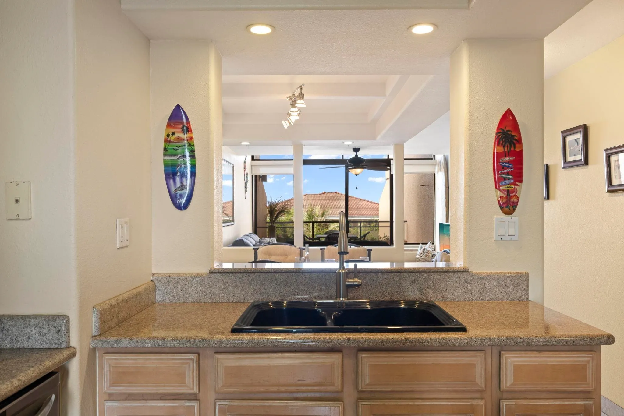 Lahaina, Hawaii 96761, United States, 2 Bedrooms Bedrooms, ,2 BathroomsBathrooms,Residential,Active,193631