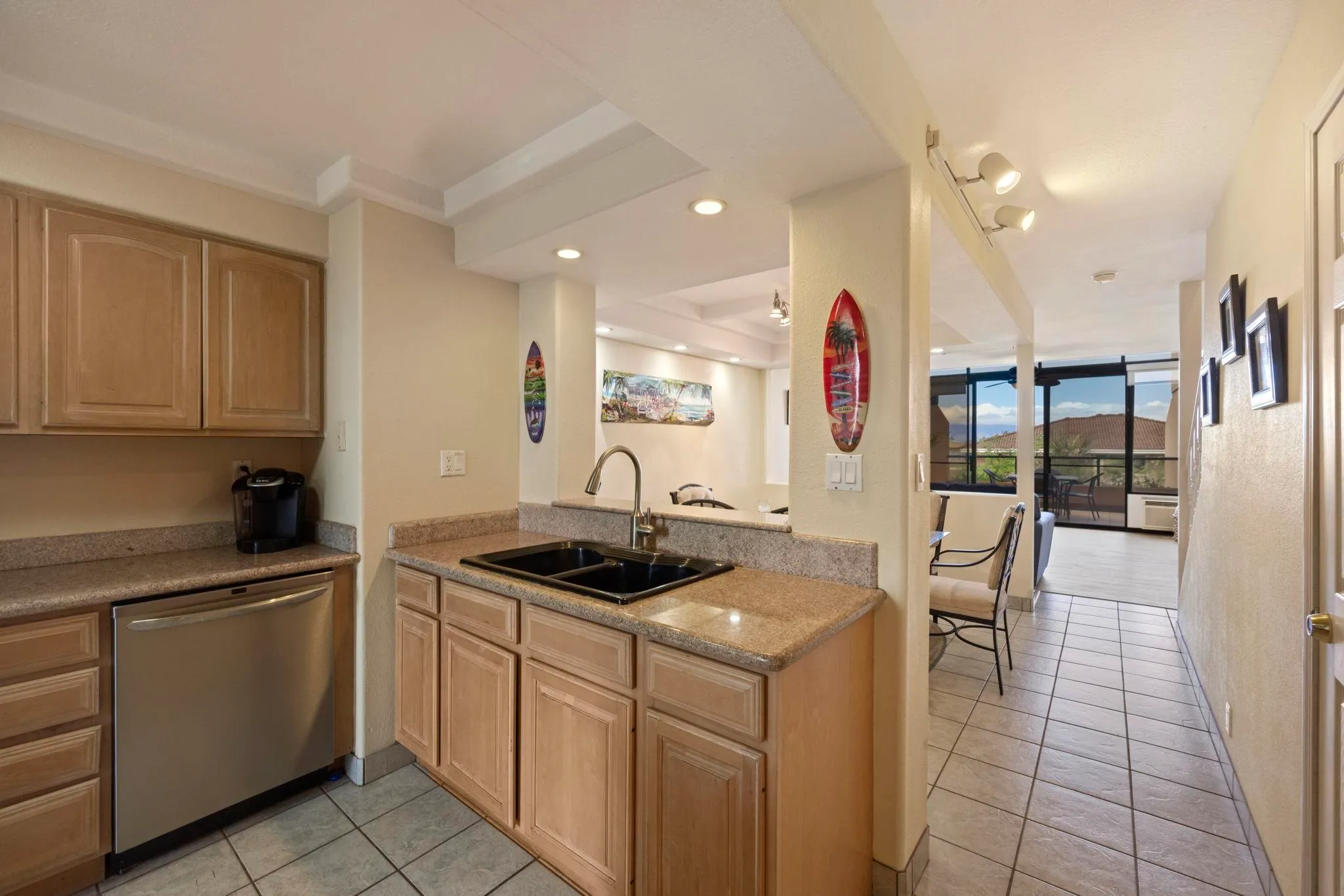 Lahaina, Hawaii 96761, United States, 2 Bedrooms Bedrooms, ,2 BathroomsBathrooms,Residential,Active,193631
