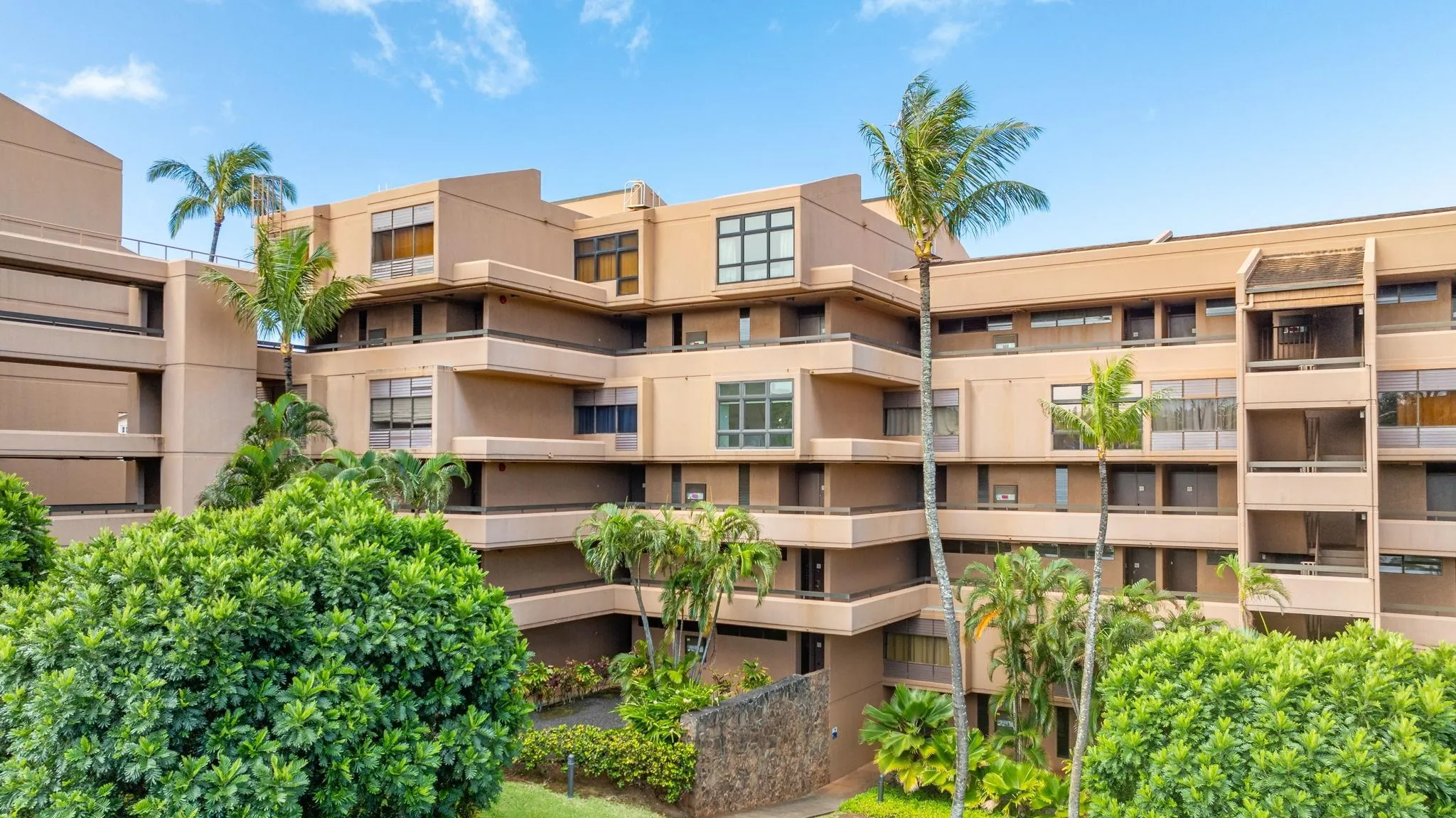 Lahaina, Hawaii 96761, United States, 2 Bedrooms Bedrooms, ,2 BathroomsBathrooms,Residential,Active,193631